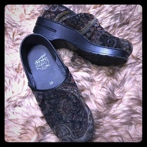 Dansko Vegan clogs